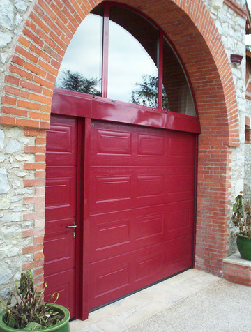 Pose de porte de garage à Villefranche-de-Rouergue